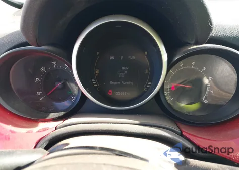 2016 Fiat 500X Easy z USA, uszkodzony, nr VIN ZFBCFXBT3GP379334